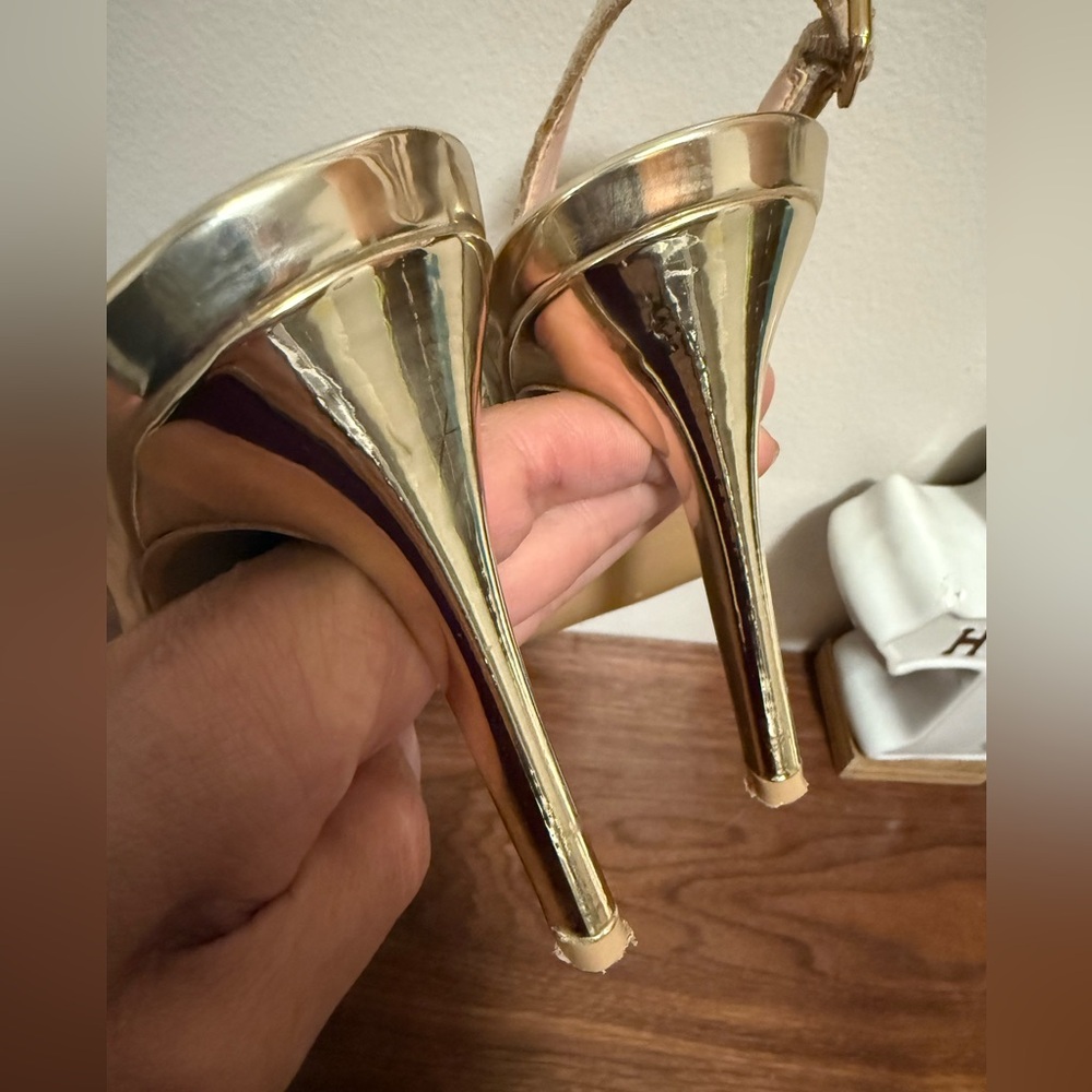 Andrea Slingback Pumps with Gold Heels size 8 - Picture 3 of 11